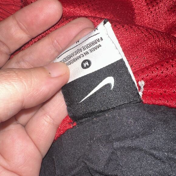 Vintage Nike Cargo Shorts Men's Medium Red Pockets Y2K Relaxed - Picture 3 of 4